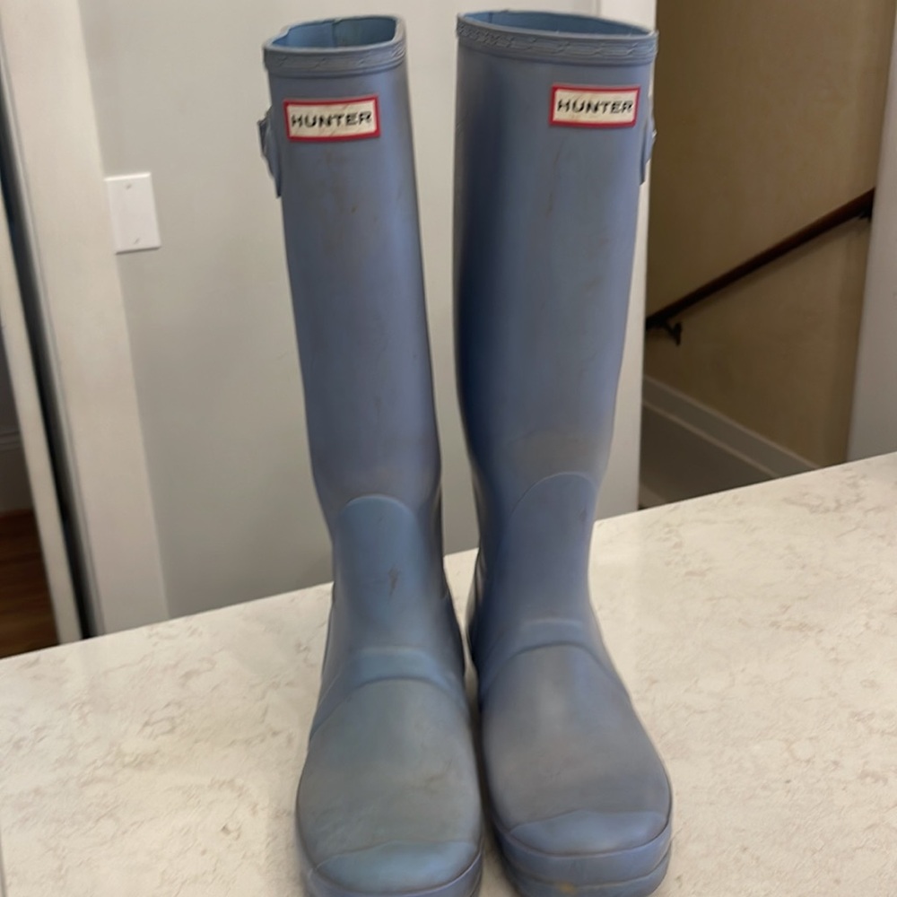 HUNTER tall rain boots 10 blue